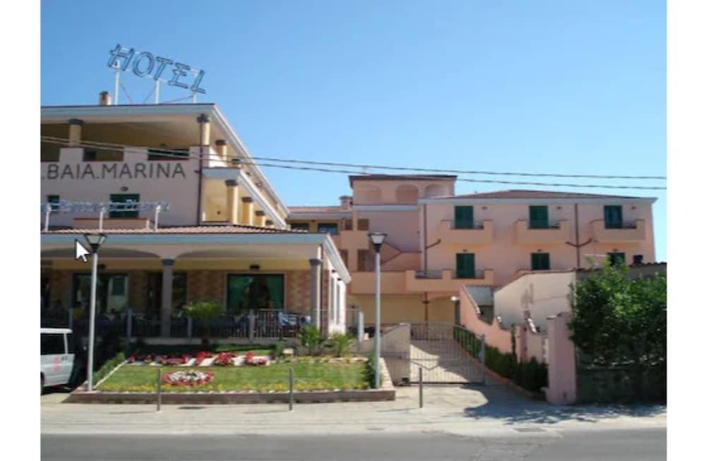 Baia Marina Hotel 3*