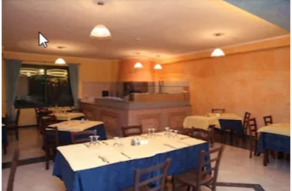 Baia Marina Hotel 3*